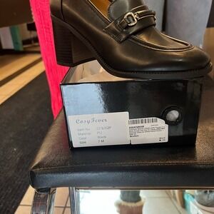 Fever Women's Black Chunky Heel Loafers